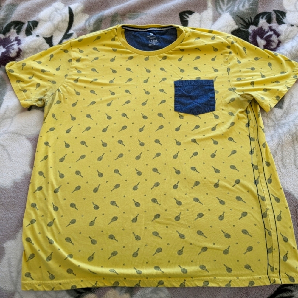 Tennis racket theme pocket t-shirt